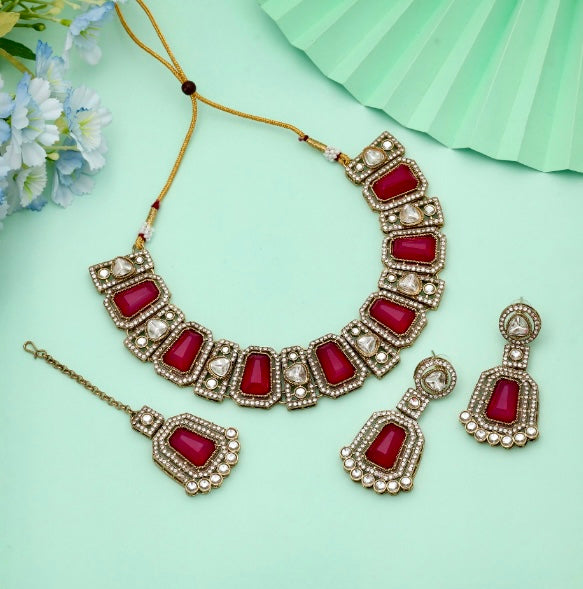 Gorgeous Fashion Necklace Set