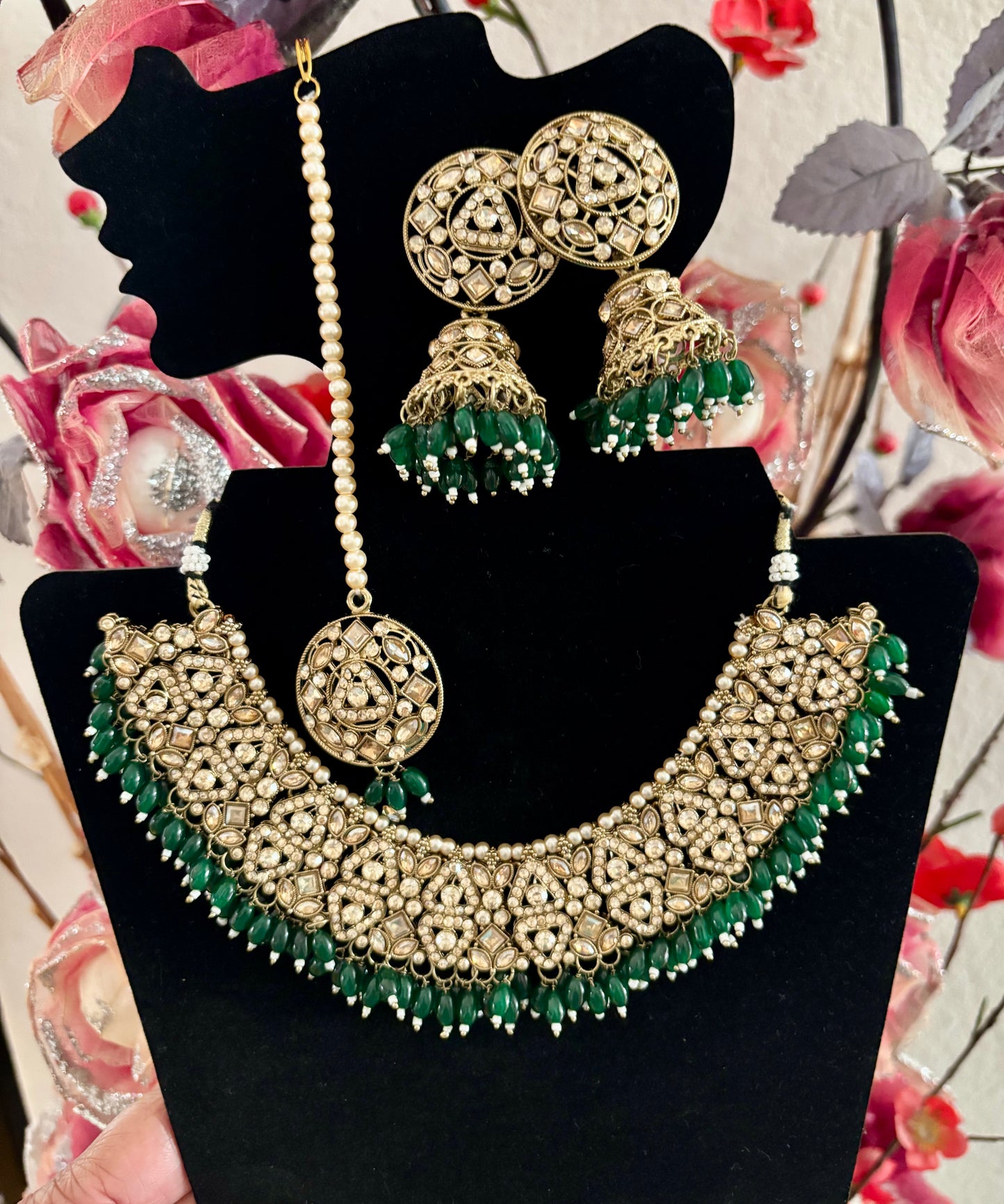Gorgeous Rhinestone Necklace Set