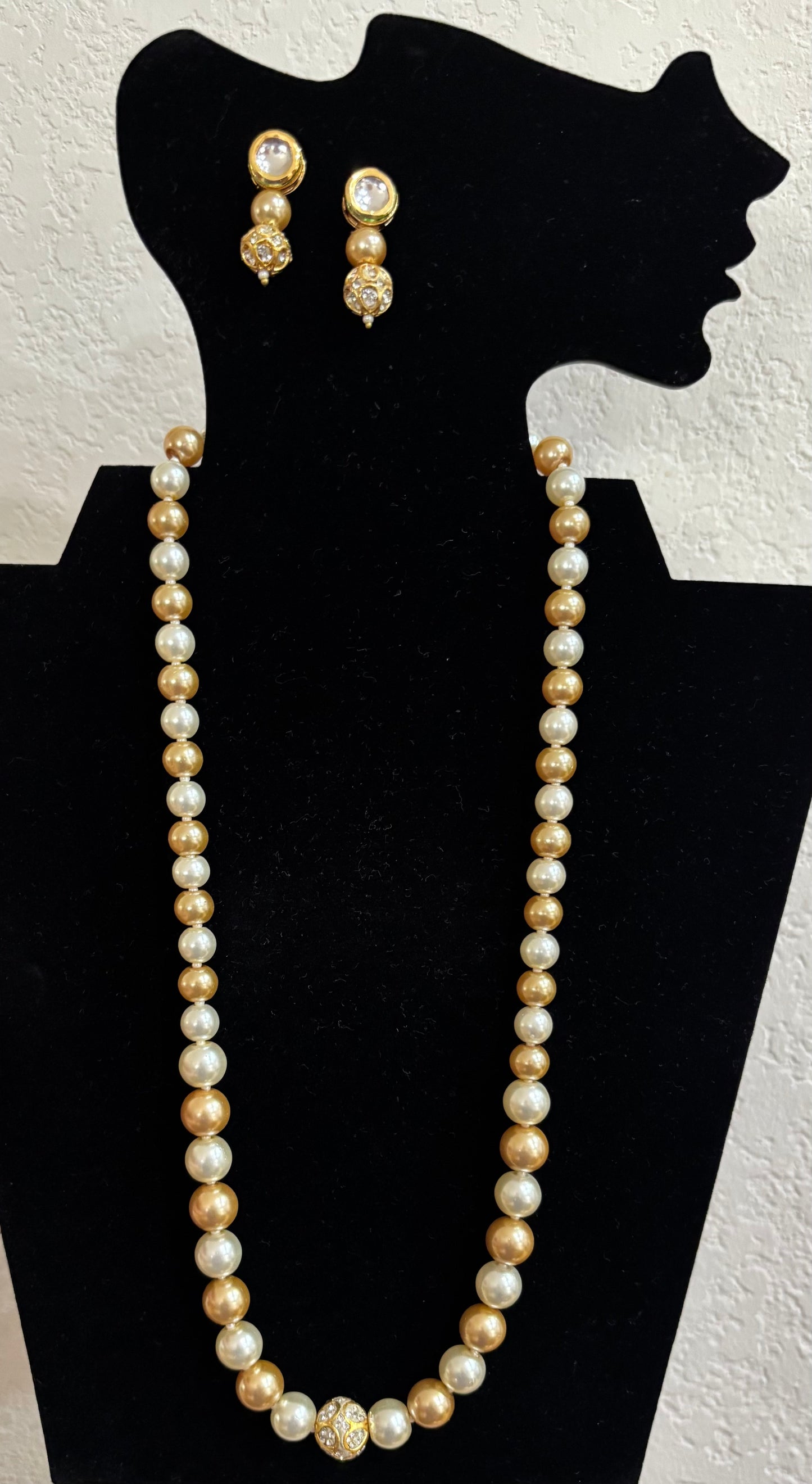 Beautiful Fashion Necklace Set