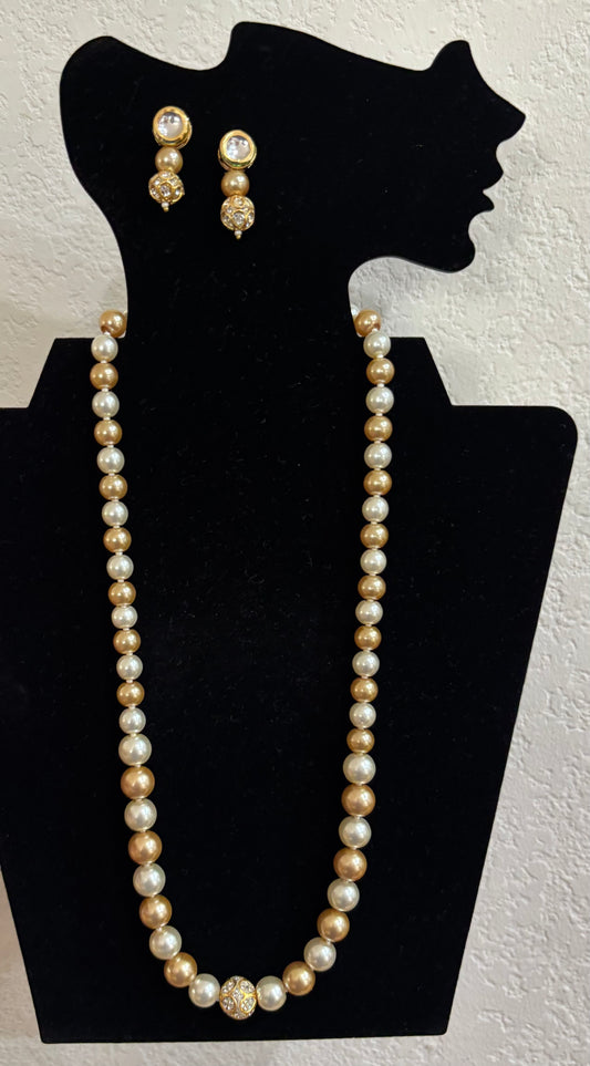 Beautiful Fashion Necklace Set