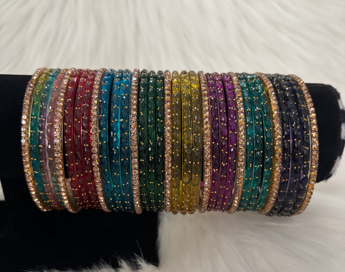 Gorgeous Multicolor Glass Bangle Set