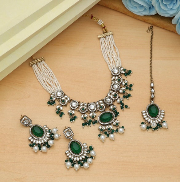Beautiful Fashion Choker Necklace Set