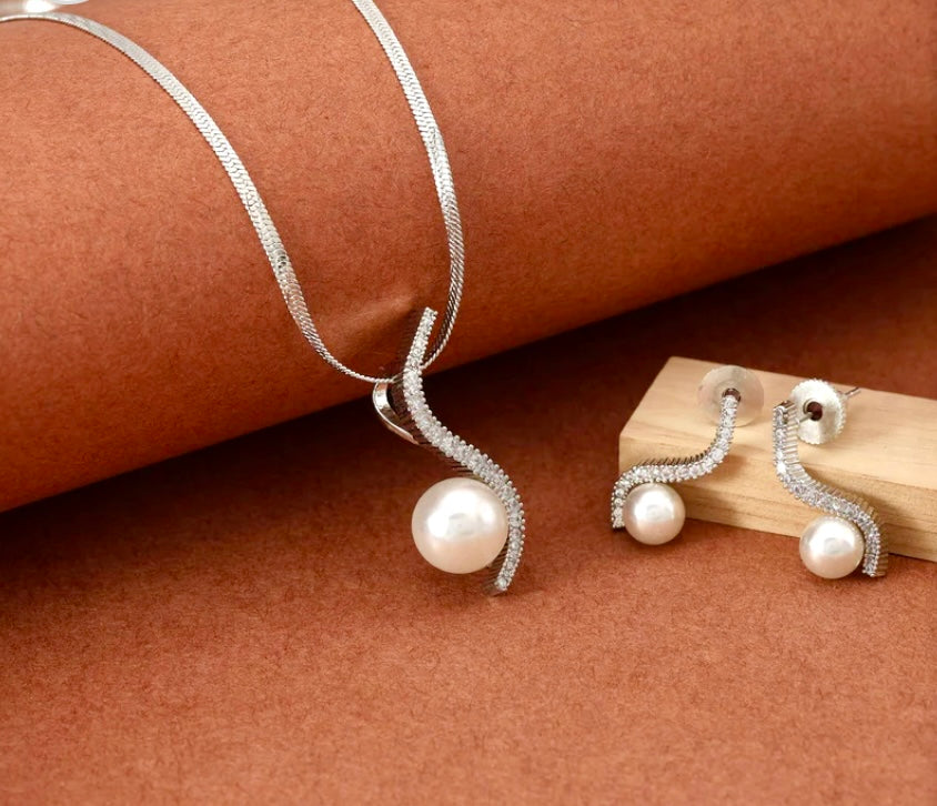 Fashion Necklace Set
