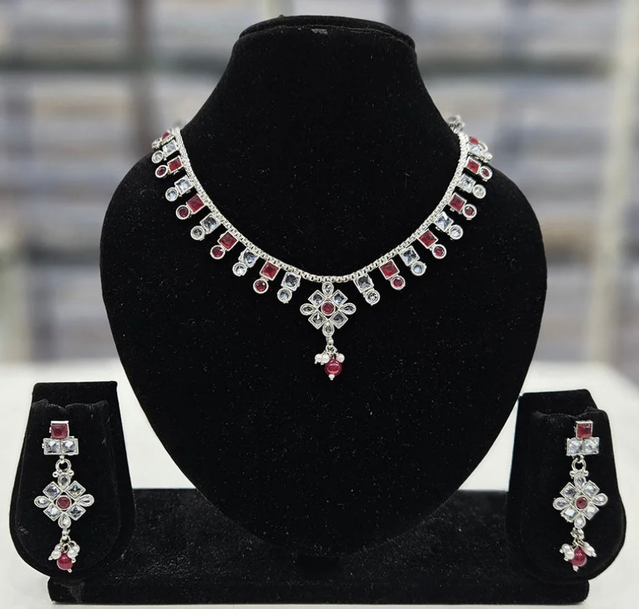 Fashion Necklace Set