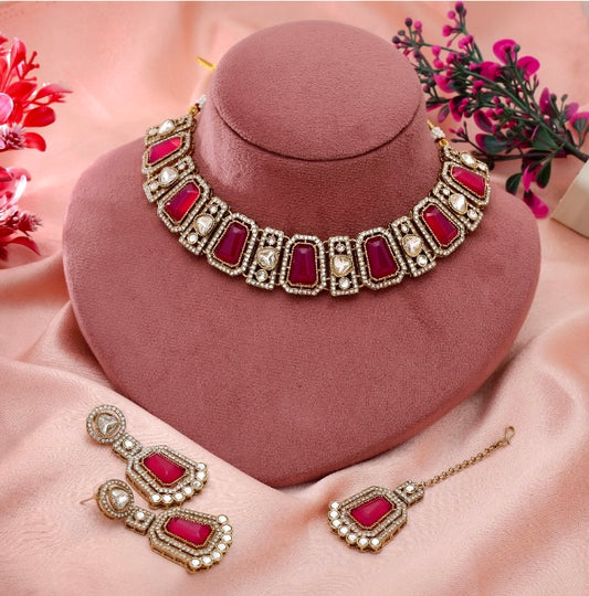 Gorgeous Fashion Necklace Set
