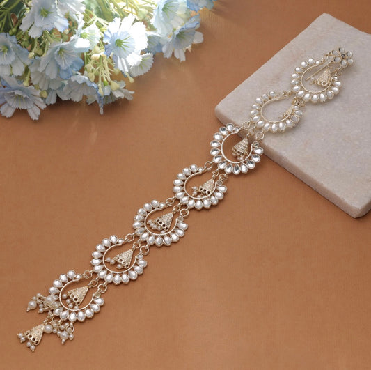 Hair Accessories with Elegant Traditional Design