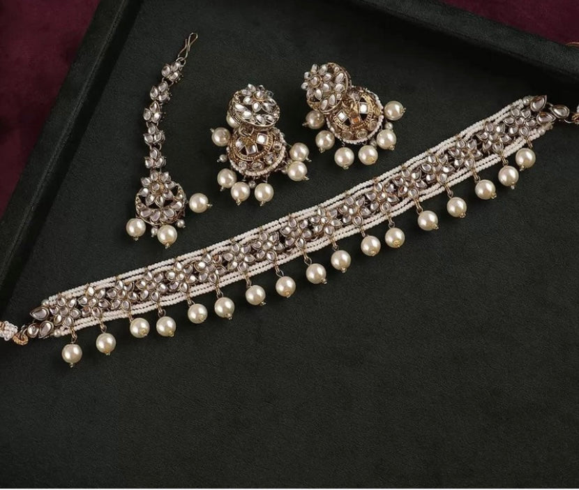 Fashion Choker Necklace Set