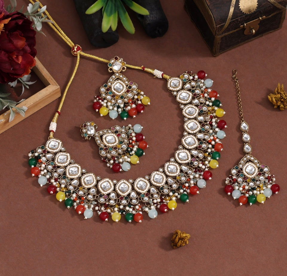 Gorgeous Fashion Necklace Set