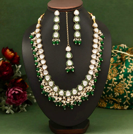 Fashion Necklace Set