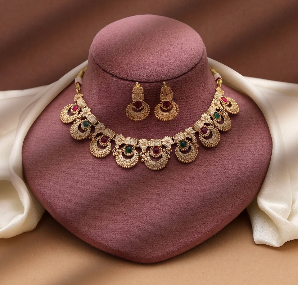Fashion Necklace Set