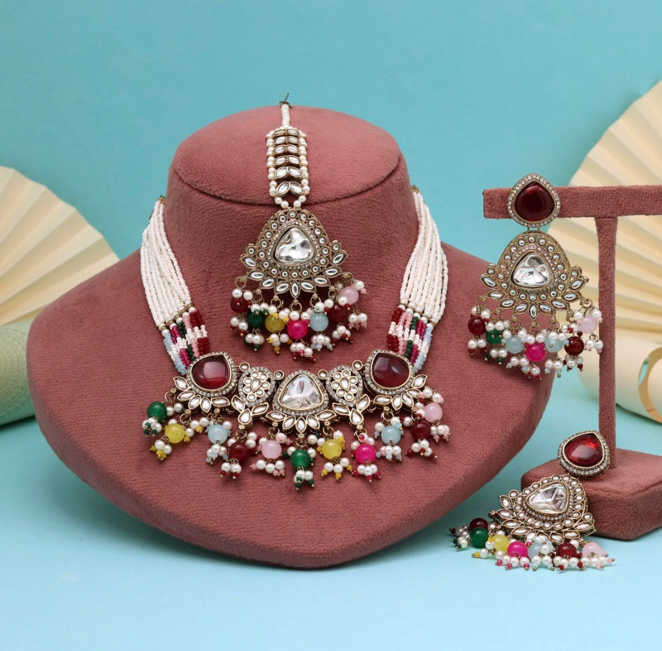 Gorgeous Fashion Necklace Set