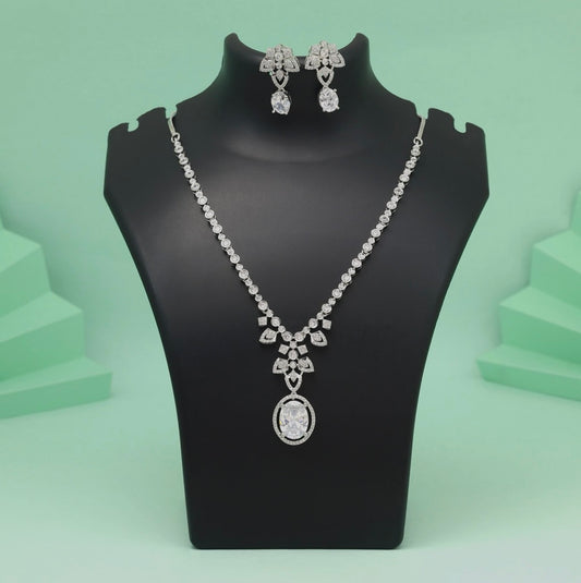 Beautiful AD Necklace Set