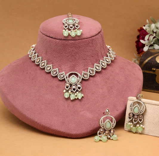 Fashion Necklace Set
