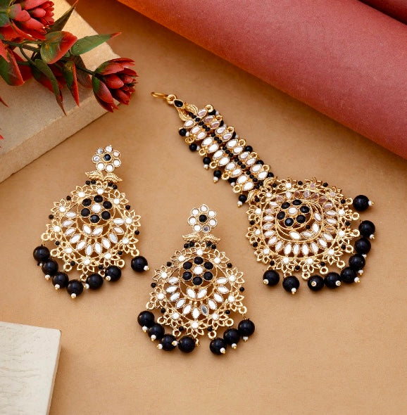 Gorgeous Maang Tikka Set