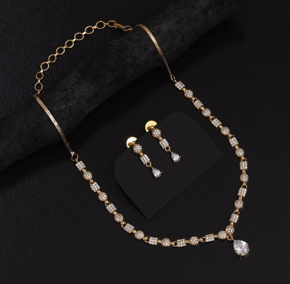 Beautiful AD Necklace Set