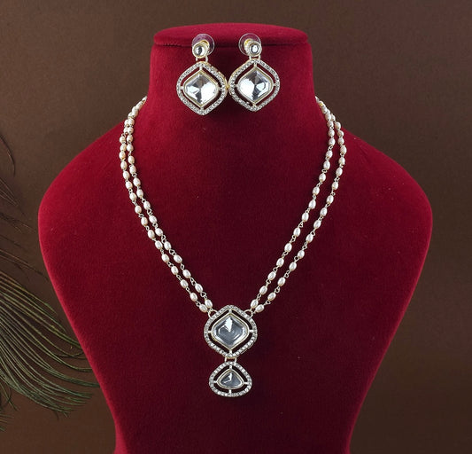 Elegant Fashion Necklace Set