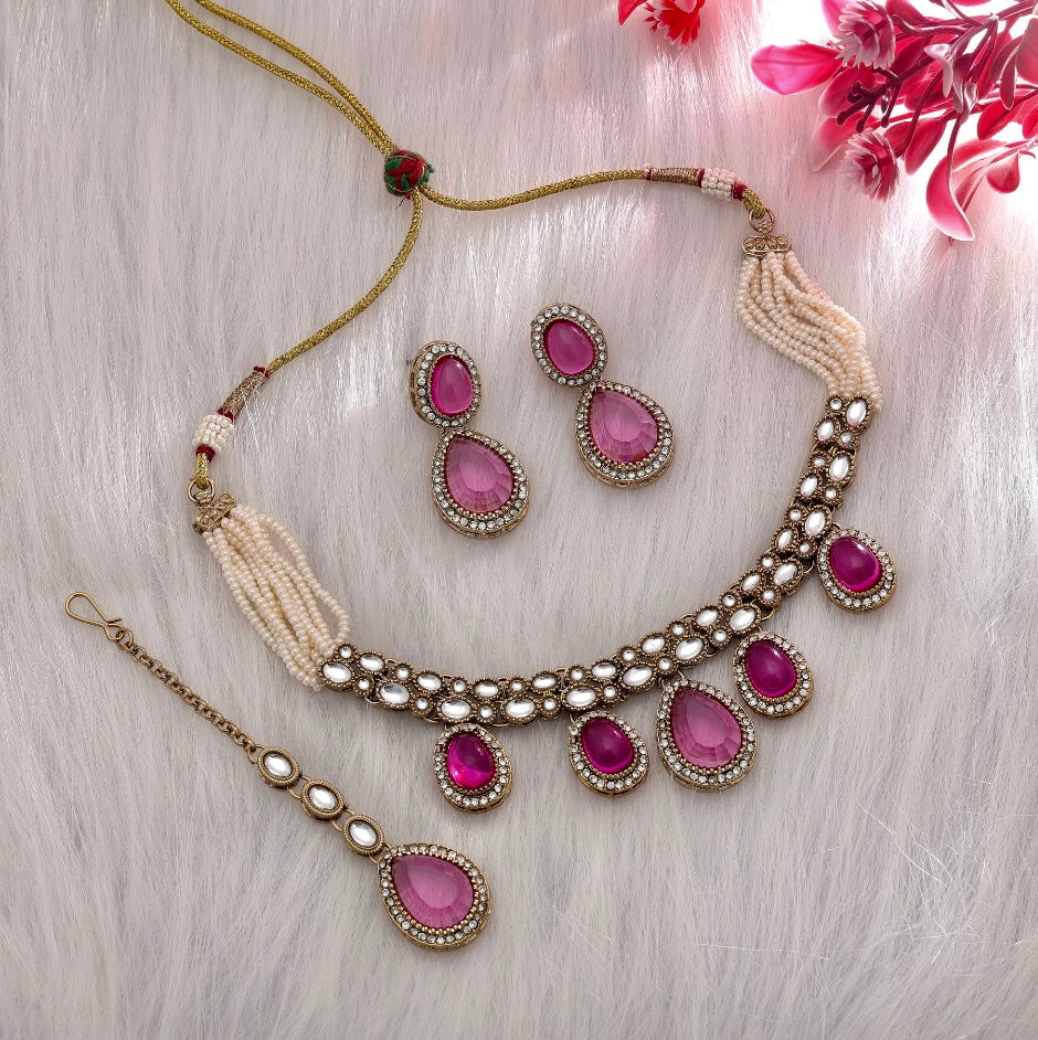 Fashion Necklace Set