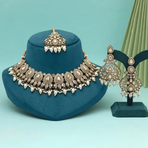 Fashion Necklace Set